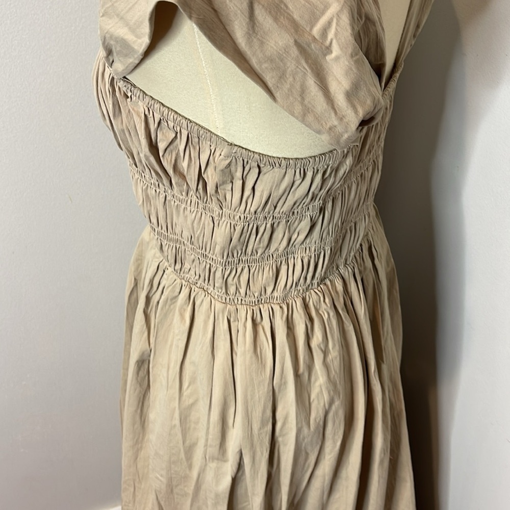 Tuckernuck Pomander Place Biscotti Noah Smocked Dress Size M - Picture 10 of 12